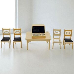Renwal Table Set with Chairs Bonus Computer Dollhouse Furniture